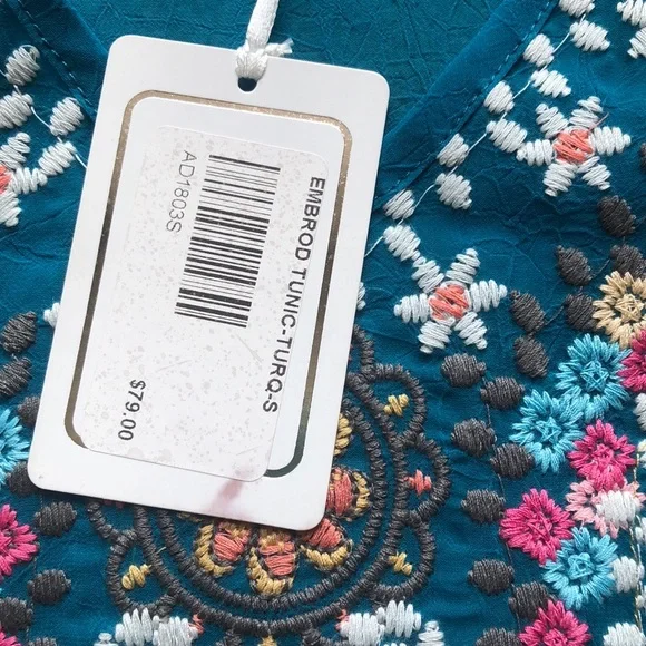 Adore Teal Short Sleeve Tunic with Gorgeous Embroidery Detail NWT! Sz S - Picture 6 of 10